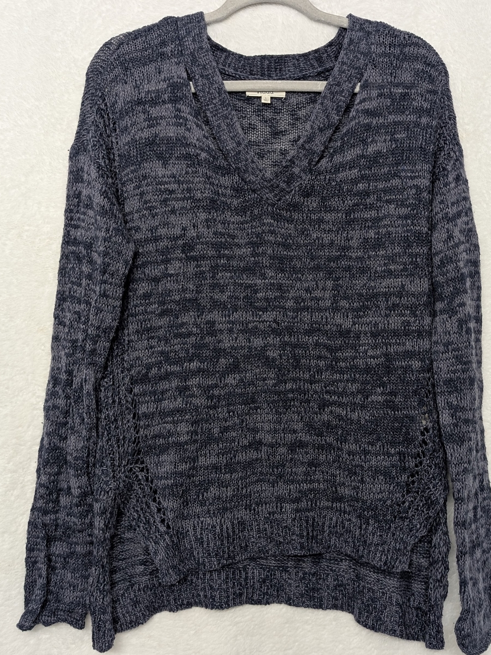 Women’s V-Neck Knit Sweater - Navy Gray